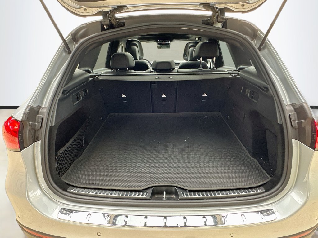 Certified 2024 Mercedes-Benz GLC 300 4MATIC image 28