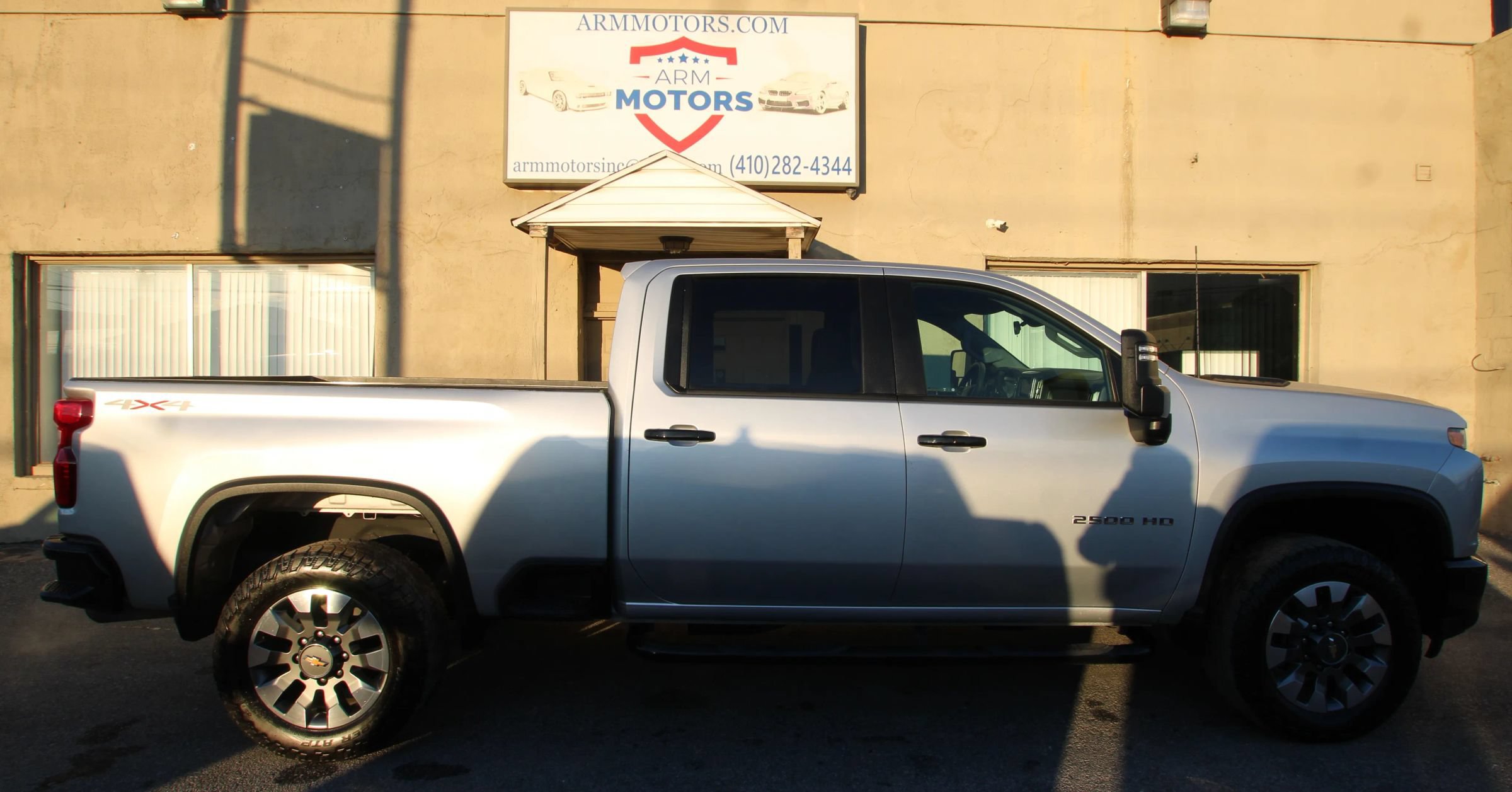 Used 2022 Chevrolet Silverado 2500 Custom w/ Custom Convenience Package AWD/4WD image 4