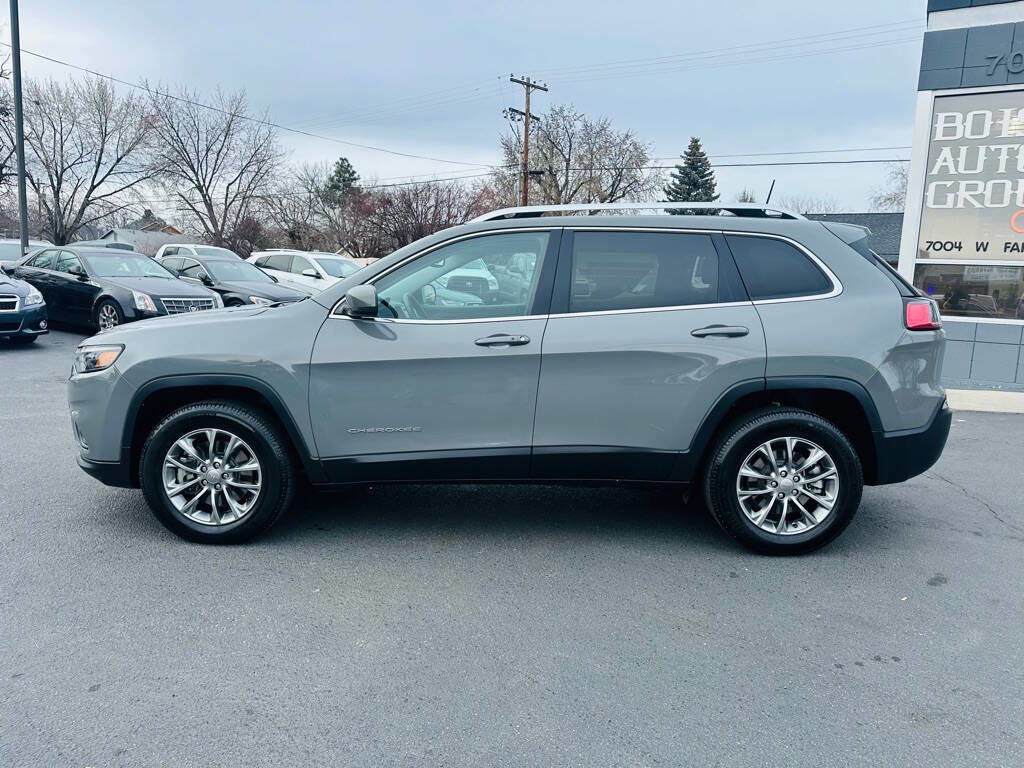 Used 2020 Jeep Cherokee Latitude Plus w/ Cold Weather Group image 4