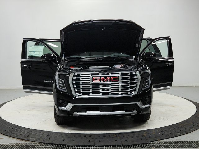 New 2027 GMC Yukon Denali w/ Sun & Power Step Package AWD/4WD image 11