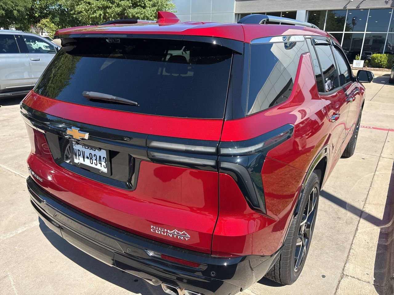 Used 2026 Chevrolet Traverse High Country image 3