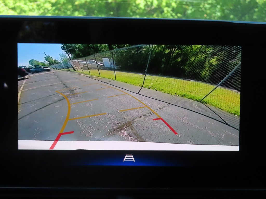 Used 2024 Chevrolet Trax LT w/ Driver Confidence Package image 8