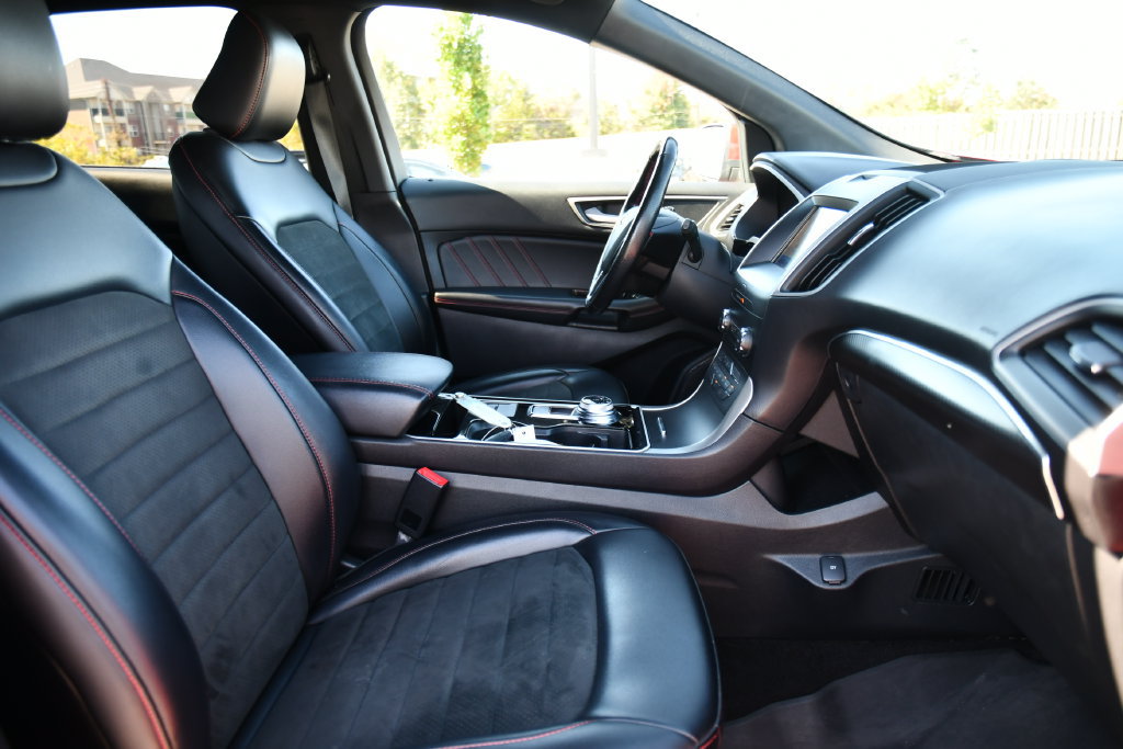 Used 2020 Ford Edge ST-Line FWD image 39