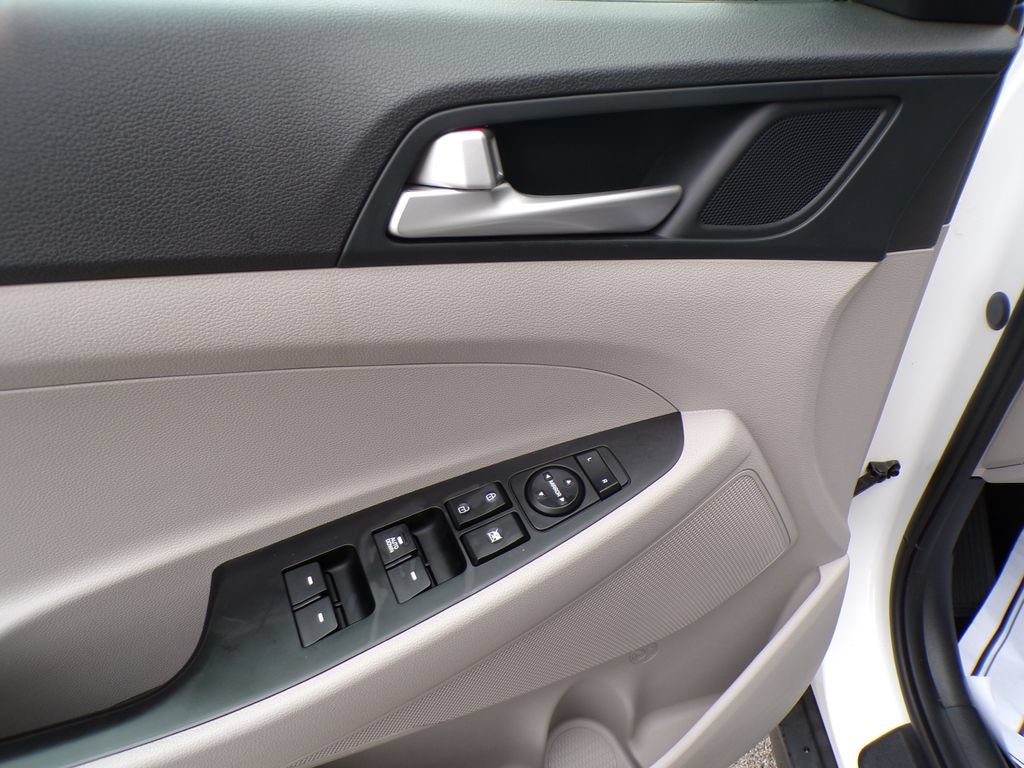 Used 2021 Hyundai Tucson SE FWD image 22