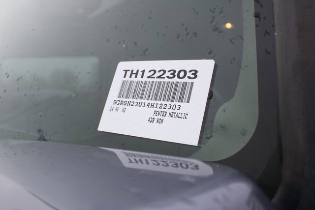 Used 2004 HUMMER H2 w/ Preferred Equipment Group image 38