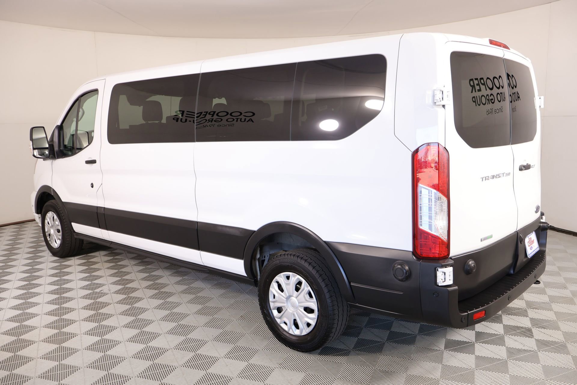 Used 2024 Ford Transit 350 XLT image 21