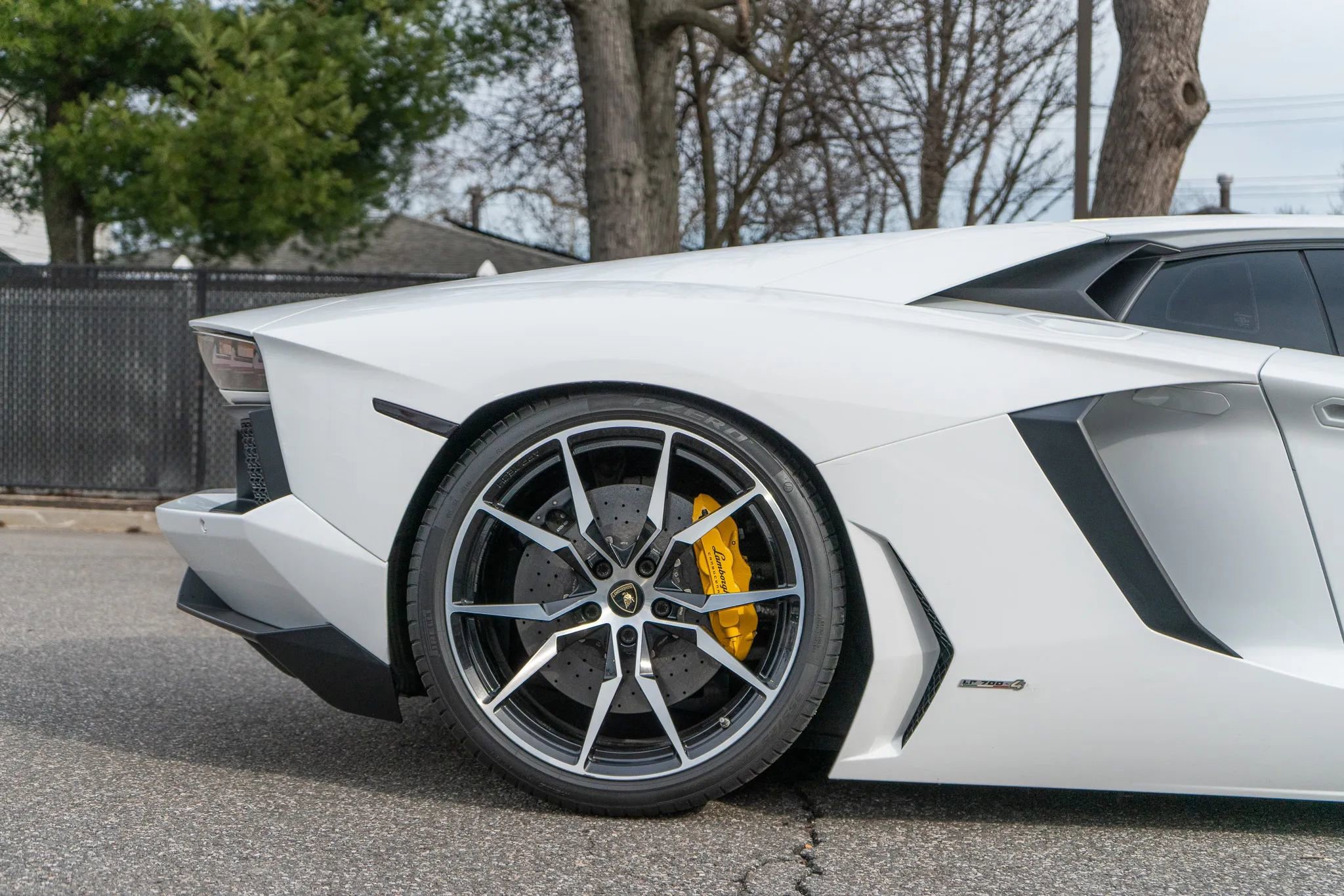 Used 2017 Lamborghini Aventador LP 700-4 image 22