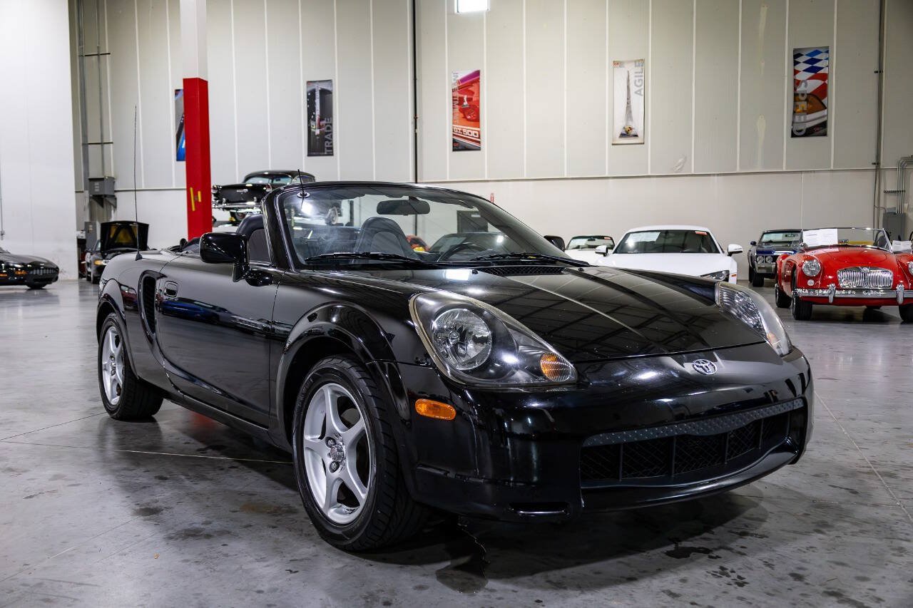 Used 2000 Toyota MR2 RWD image 8