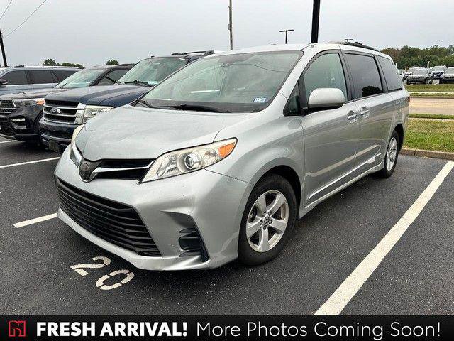 Certified 2020 Toyota Sienna LE w/ LE Preferred Package