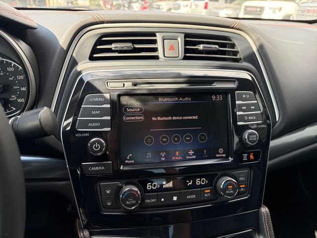Used 2023 Nissan Maxima SR w/ Sport Mat Group FWD image 10