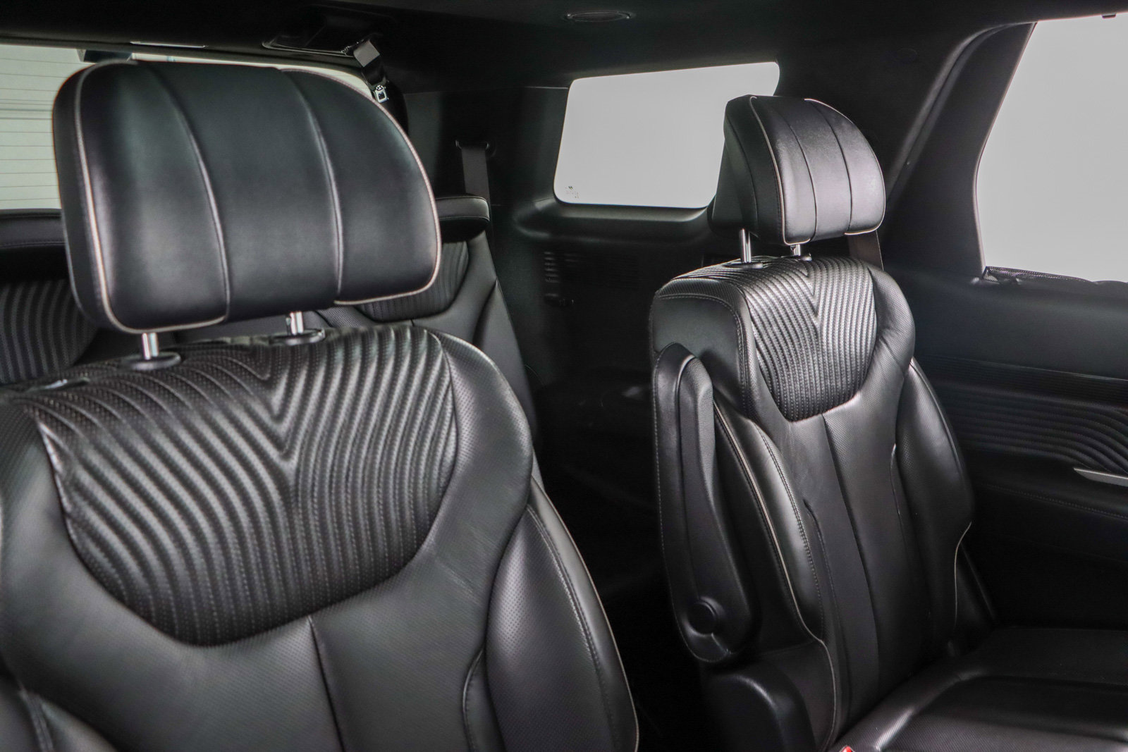 Used 2023 Hyundai Palisade Calligraphy image 30