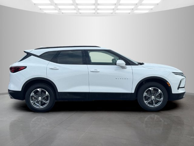 Used 2024 Chevrolet Blazer LT w/ Convenience Package FWD image 8