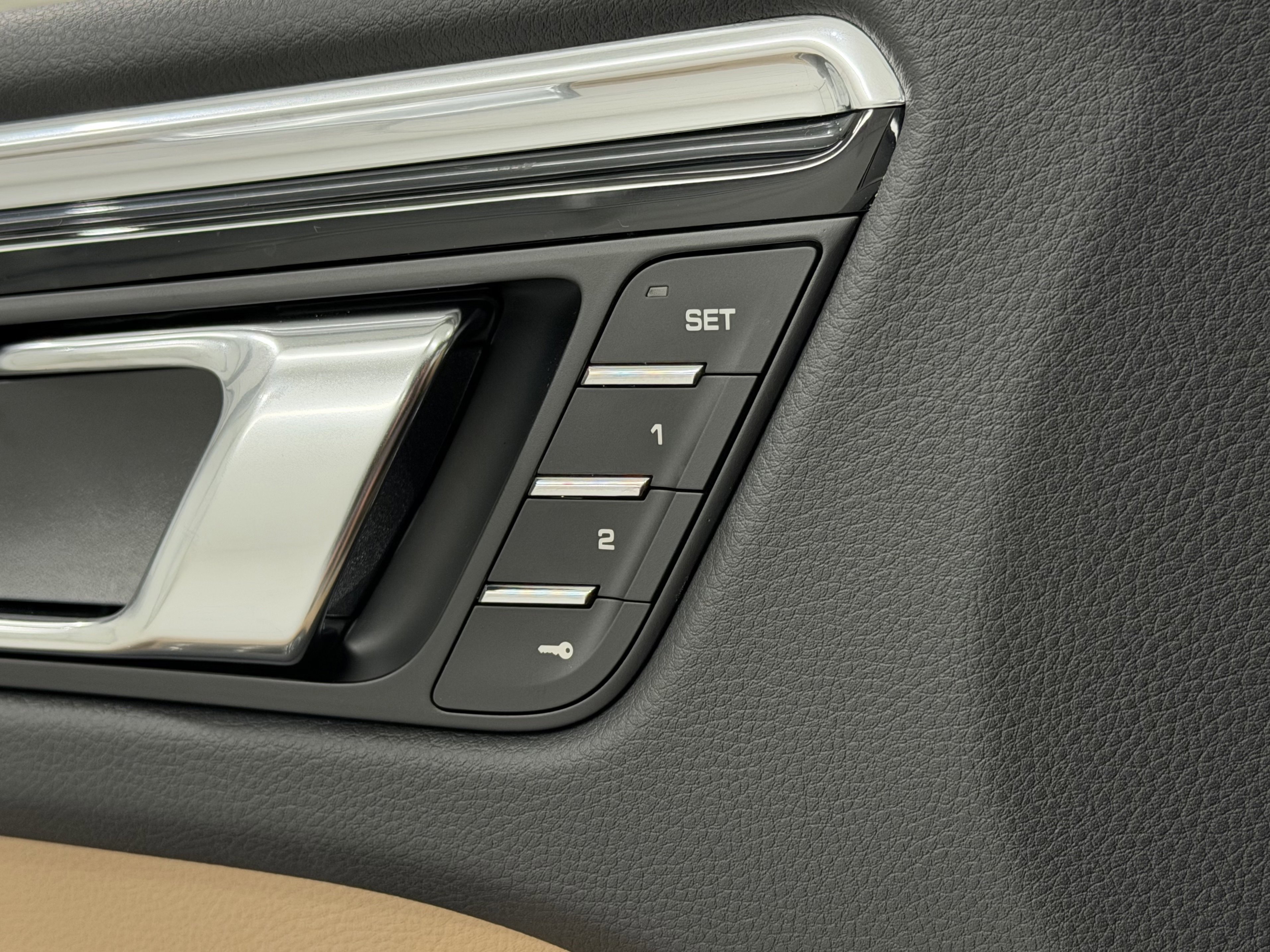 New 2026 Porsche Macan image 29