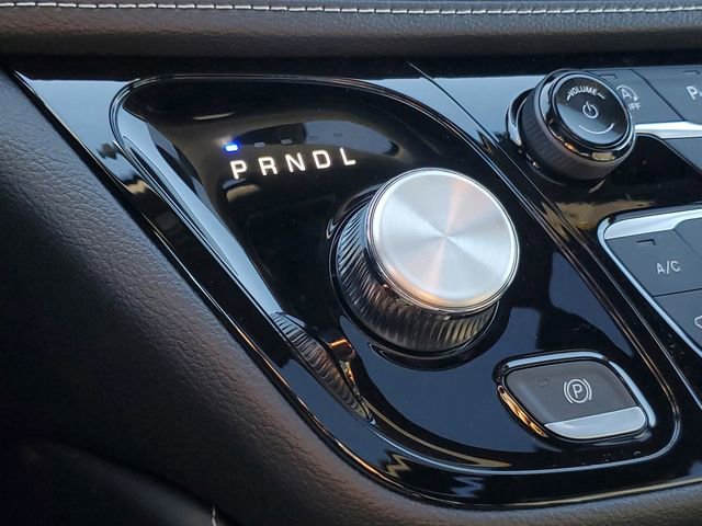 New 2026 Chrysler Pacifica Limited w/ Trailer Tow Group image 11