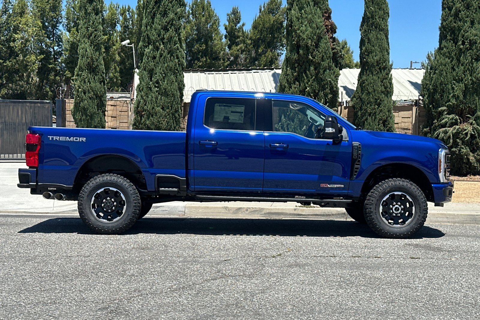 New 2026 Ford F250 Lariat w/ Tremor Off-Road Package AWD/4WD image 3