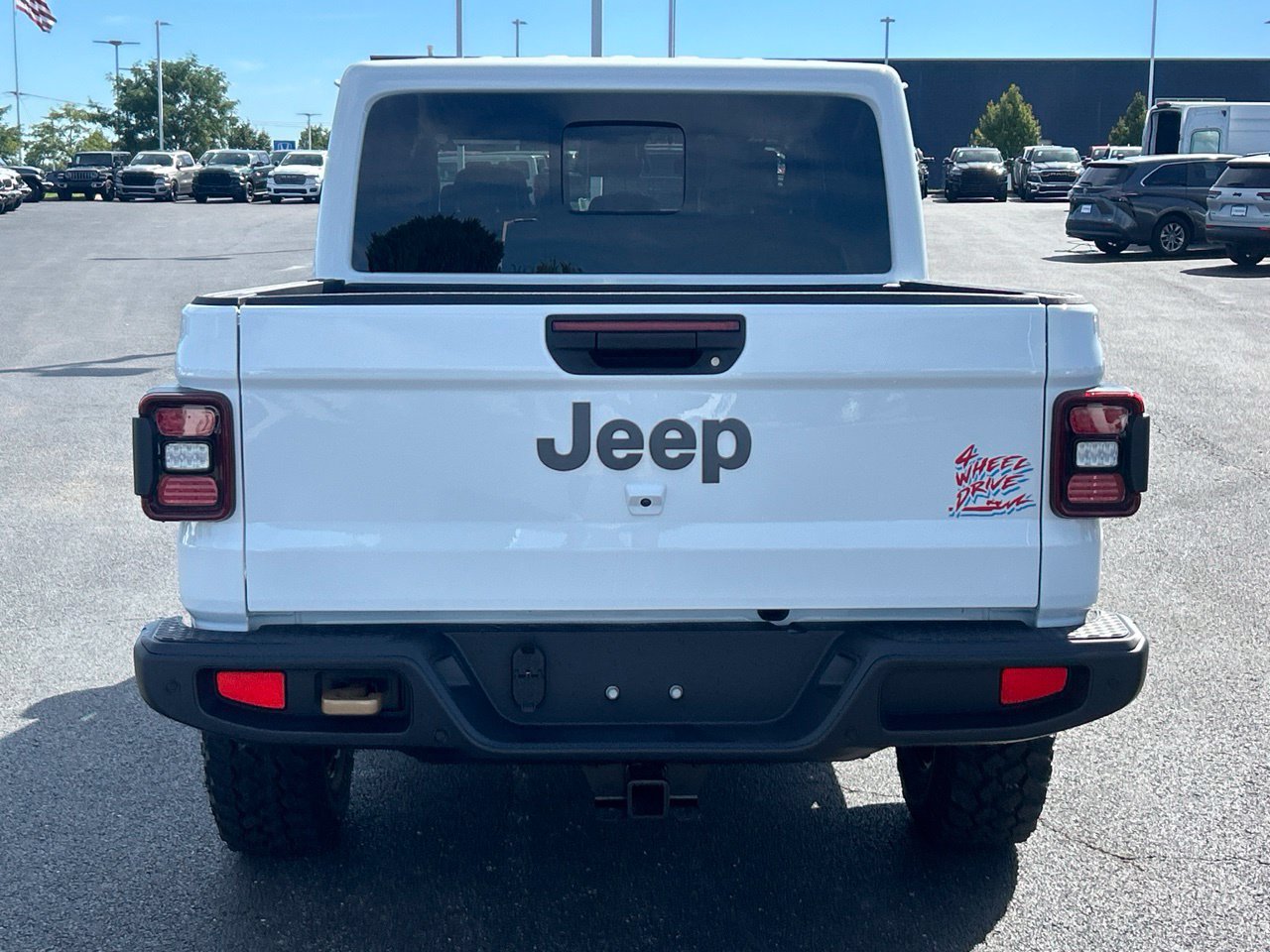 New 2026 Jeep Gladiator Sport AWD/4WD image 4