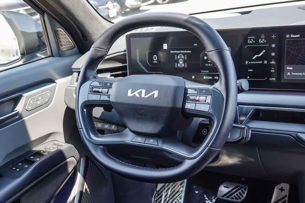 Certified 2024 Kia EV9 GT-Line AWD/4WD image 14