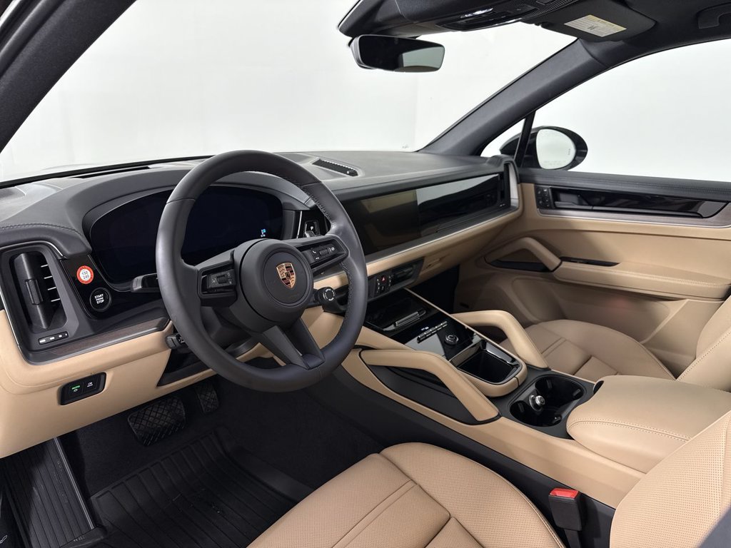 Certified 2026 Porsche Cayenne AWD/4WD image 4