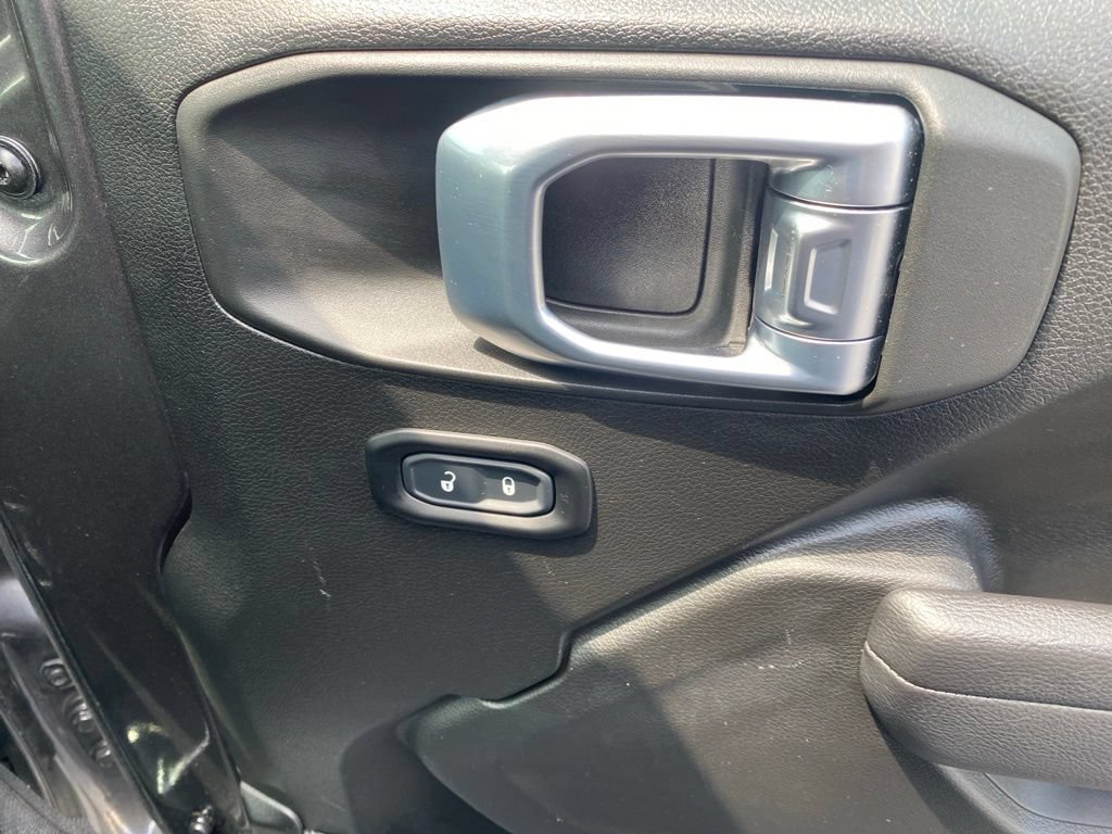 Used 2023 Jeep Gladiator Sport AWD/4WD image 35