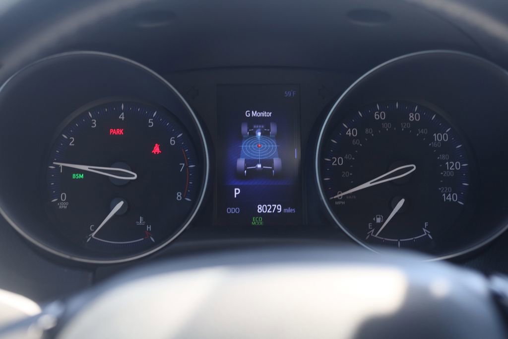 Used 2018 Toyota C-HR XLE FWD image 15