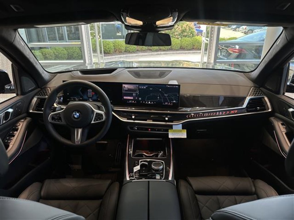 New 2026 BMW X7 xDrive40i w/ M Sport Package image 16