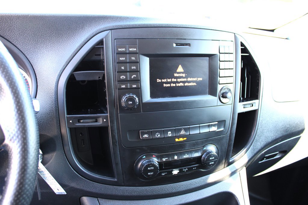 Used 2018 Mercedes-Benz Metris Passenger image 13