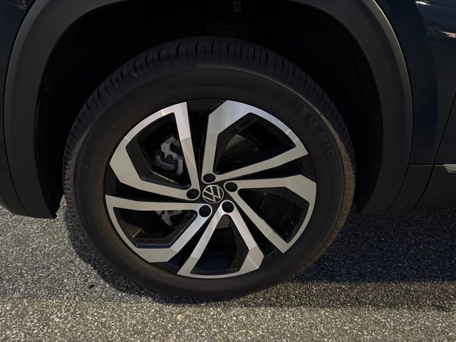 Used 2023 Volkswagen Atlas SEL AWD/4WD image 19