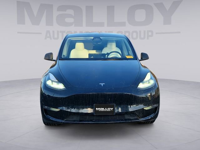 Used 2025 Tesla Model Y Long Range image 8
