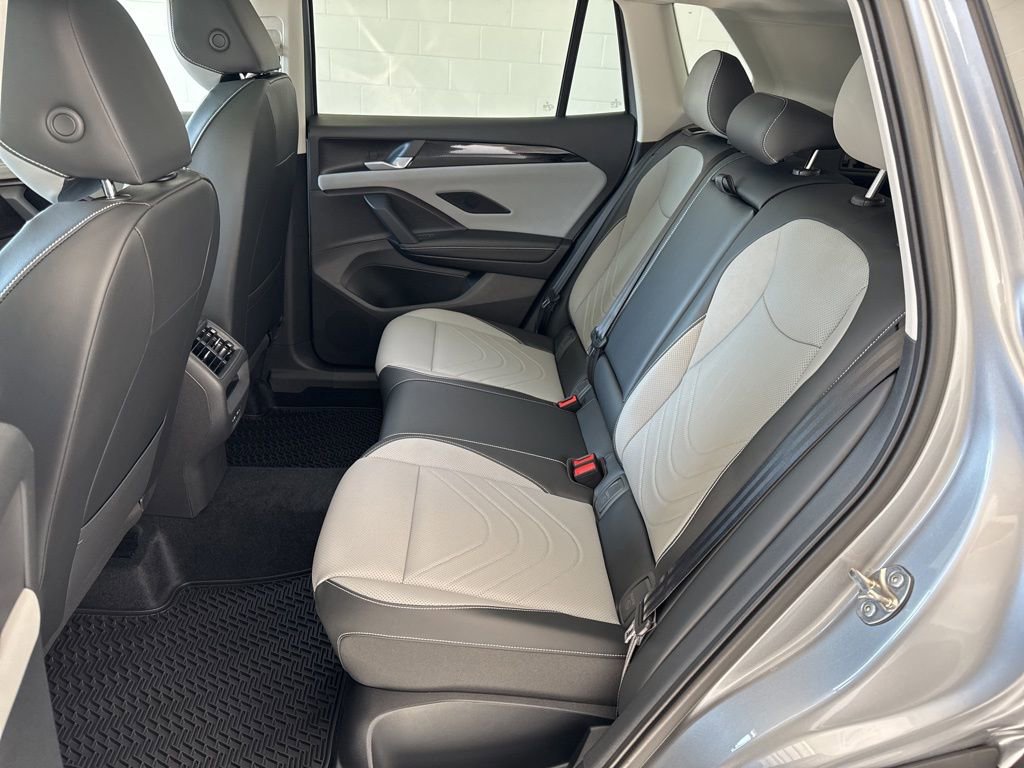 New 2026 Volkswagen Tiguan SE AWD/4WD image 17