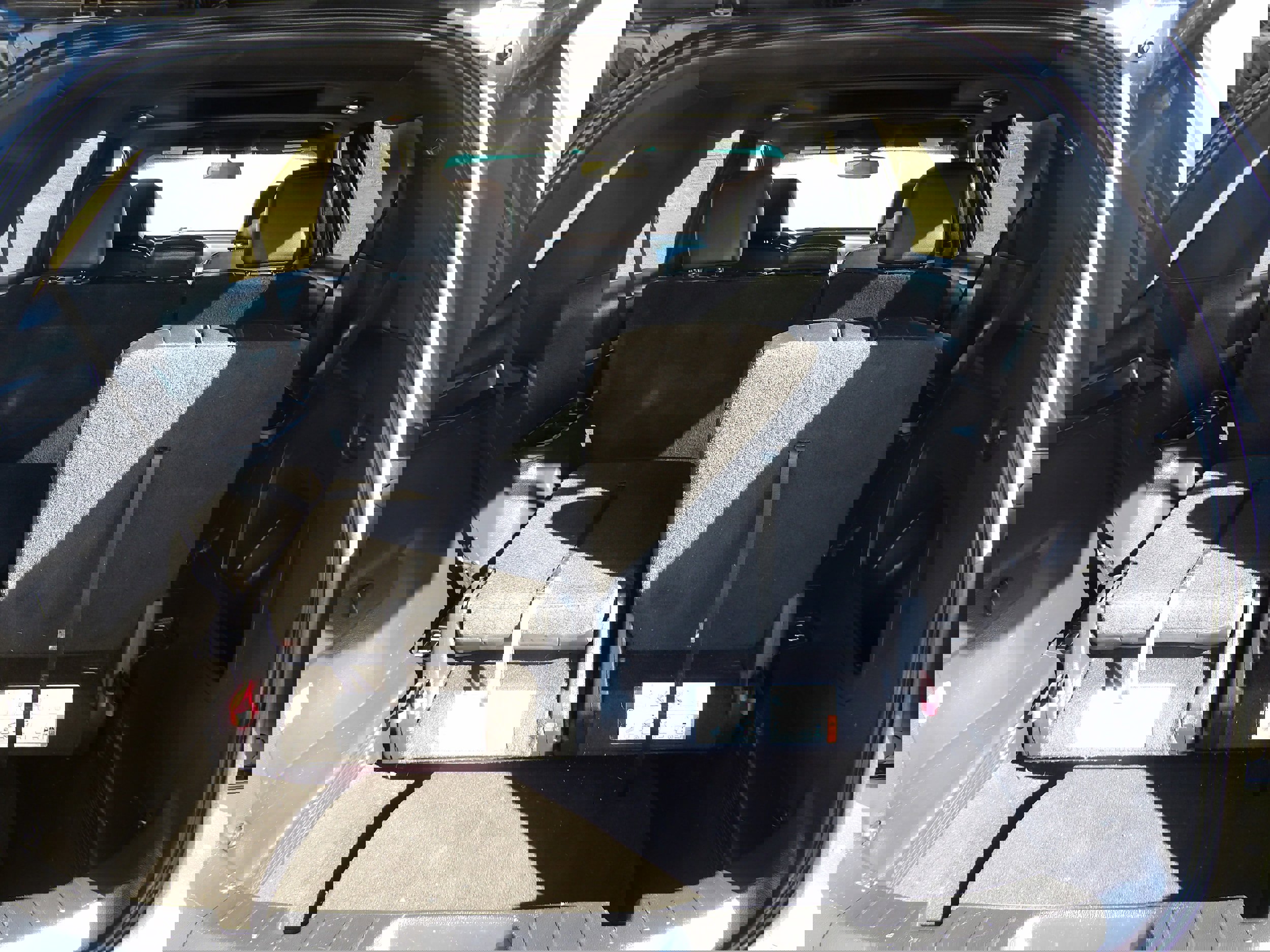 Used 2016 Ford Explorer XLT w/ Equipment Group 202A image 10