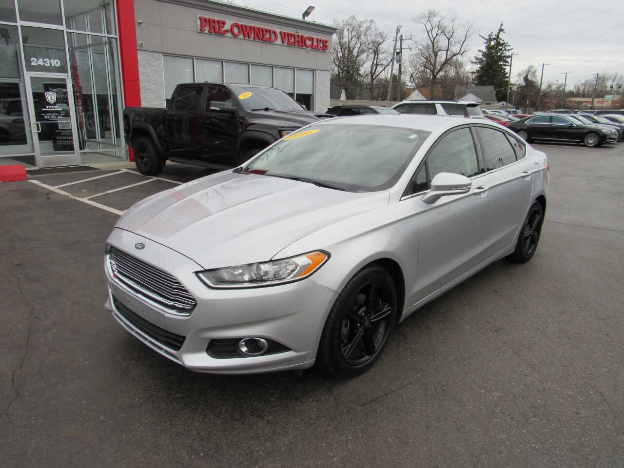 Used 2016 Ford Fusion SE w/ Equipment Group 201A