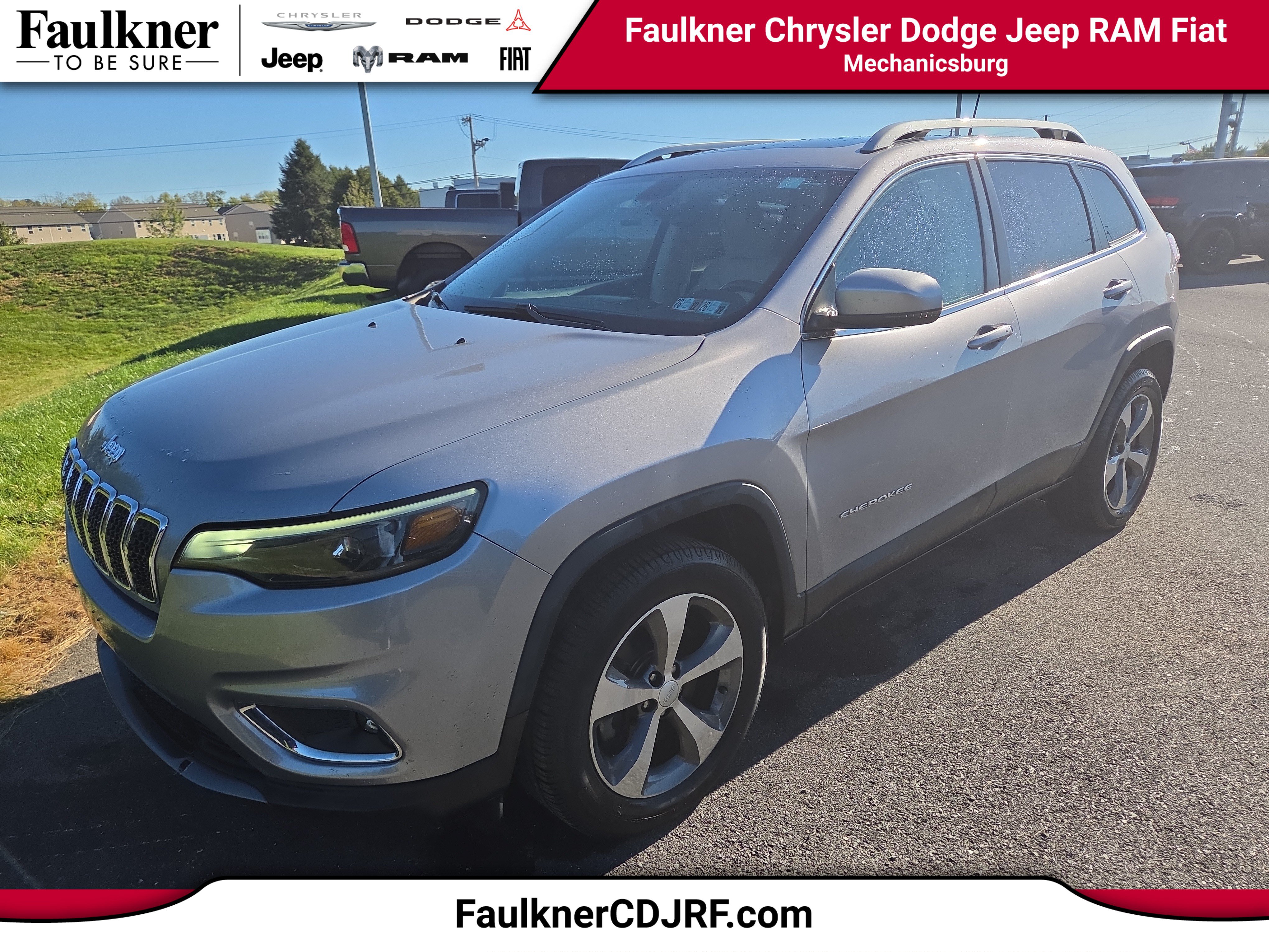 Used 2019 Jeep Cherokee Limited AWD/4WD image 1