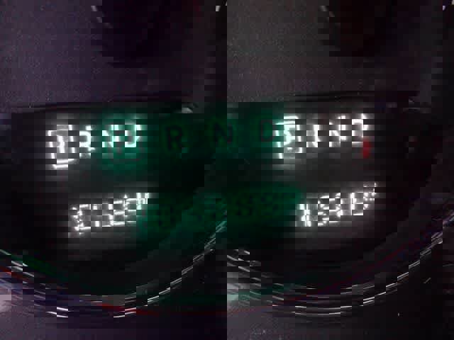 Used 2015 Jeep Wrangler Unlimited Sahara image 19