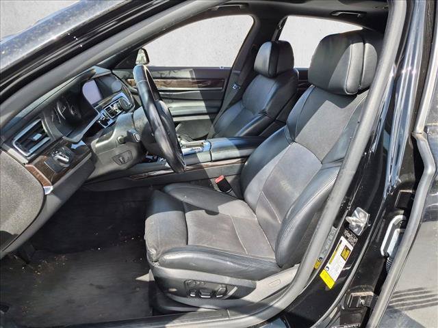 Used 2012 BMW 750i RWD image 13