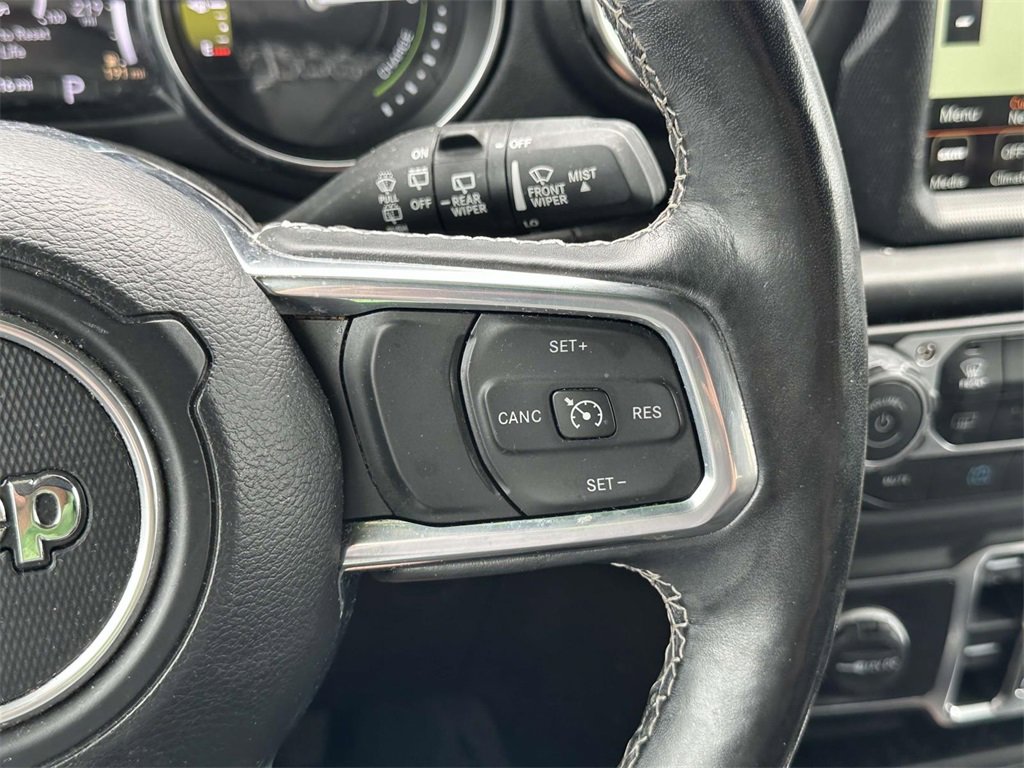 Used 2023 Jeep Wrangler Unlimited Sahara w/ Cold Weather Group image 27