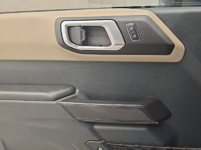 Certified 2024 Ford Bronco Wildtrak AWD/4WD image 38
