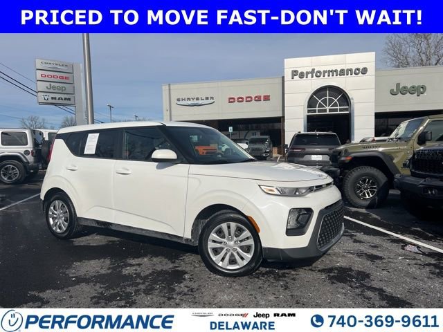 Used 2022 Kia Soul LX image 1