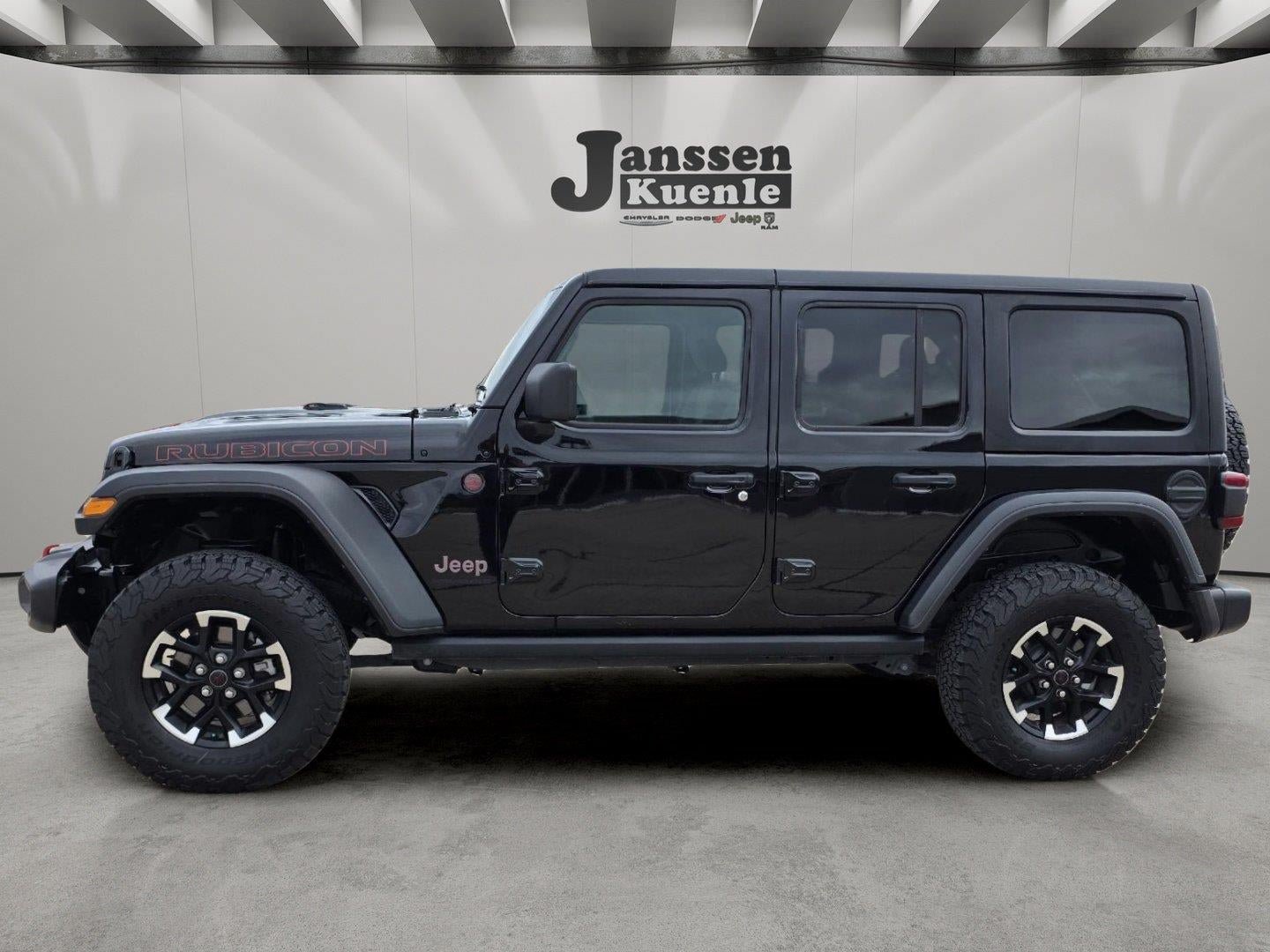 Used 2025 Jeep Wrangler Unlimited Rubicon w/ Convenience Group