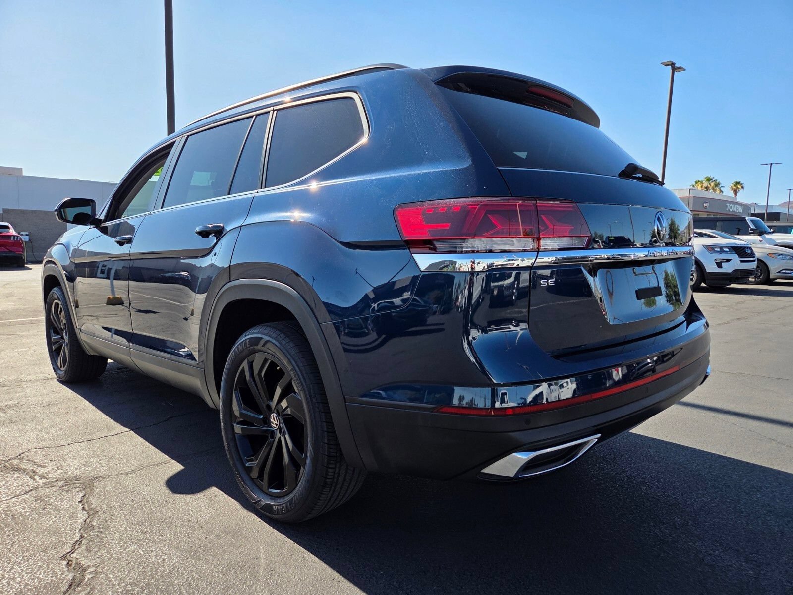 Used 2022 Volkswagen Atlas SE w/ Panoramic Sunroof Package AWD/4WD image 4