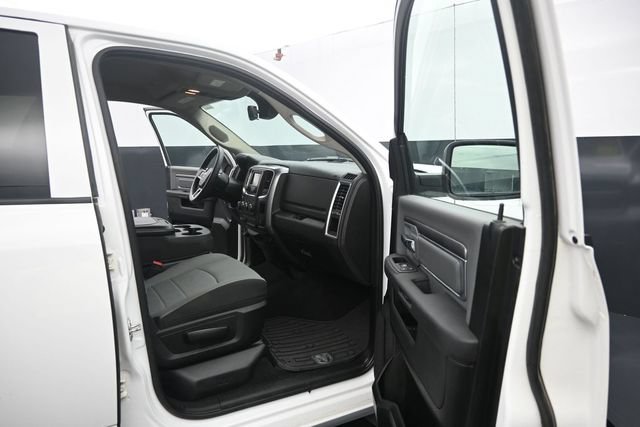 Used 2022 RAM 1500 Classic SLT AWD/4WD image 30