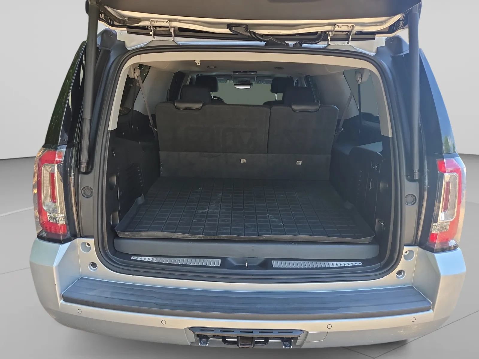 Used 2019 GMC Yukon XL SLT w/ Open Road Package RWD image 26