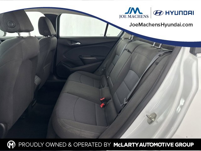 Used 2018 Chevrolet Cruze LT w/ Convenience Package image 27