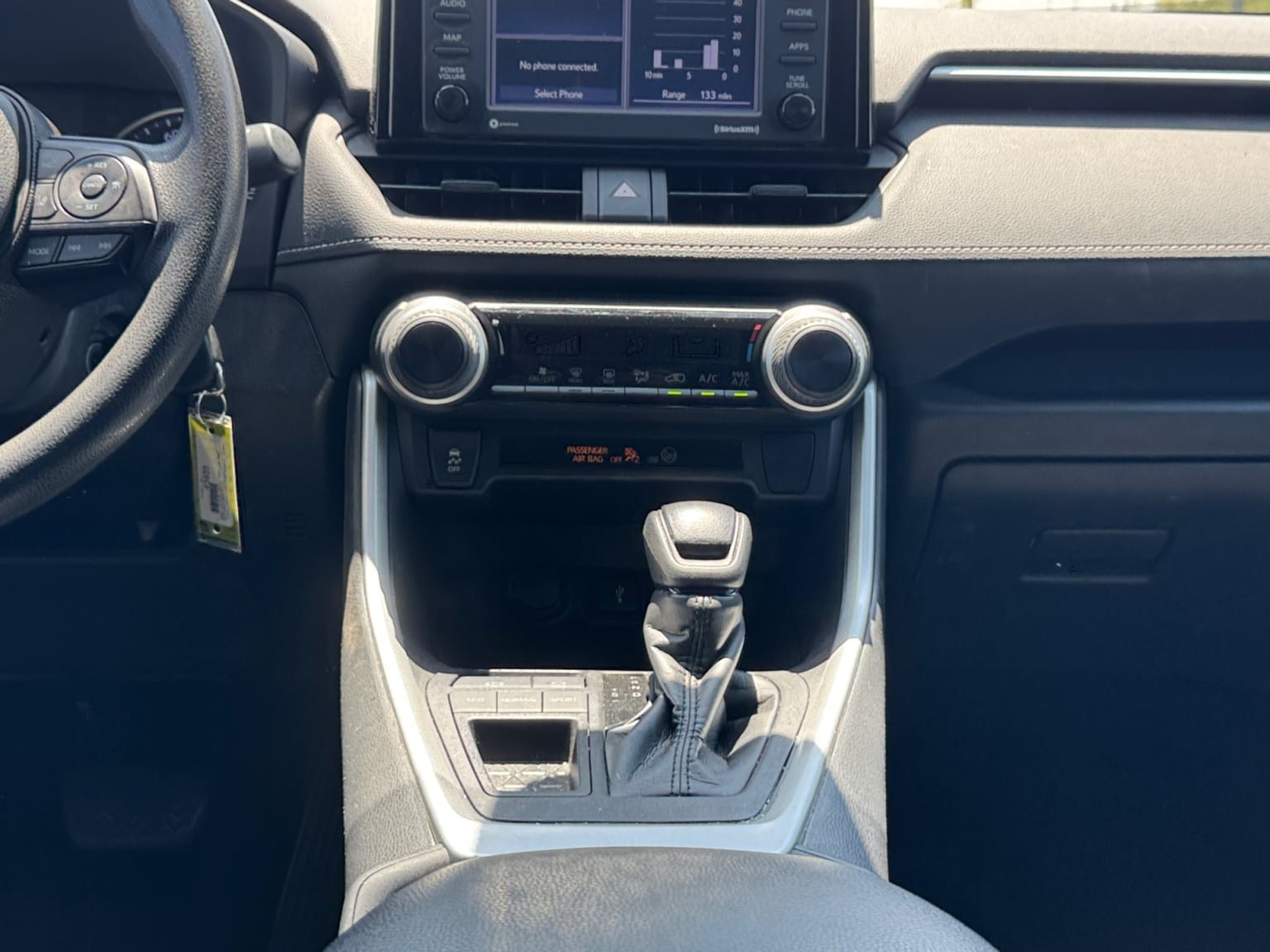 Used 2021 Toyota RAV4 LE w/ Carpet Mat Package (TMS) FWD image 15