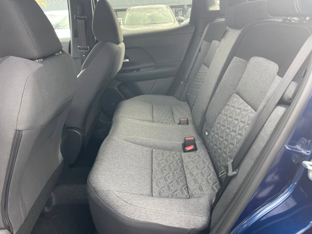 Used 2026 Nissan Kicks SV w/ SV Premium Package image 13