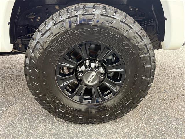 Used 2021 Ford F250 Platinum w/ Tremor Off-Road Package image 30