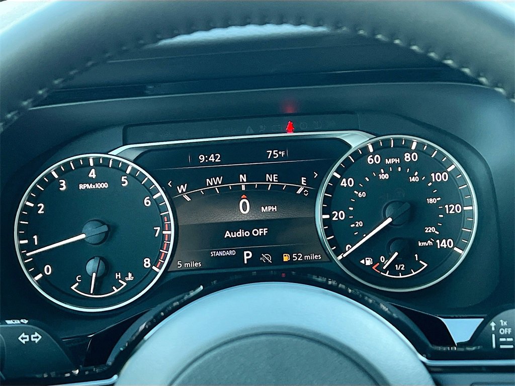 New 2025 Nissan Pathfinder SL image 12