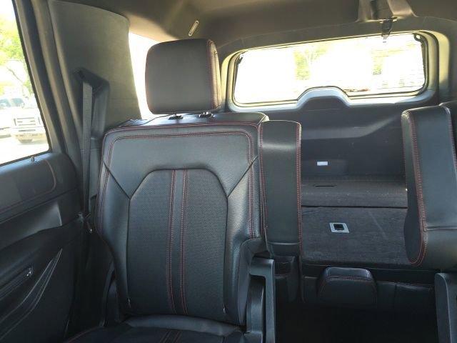 Used 2023 Ford Expedition Limited RWD image 14