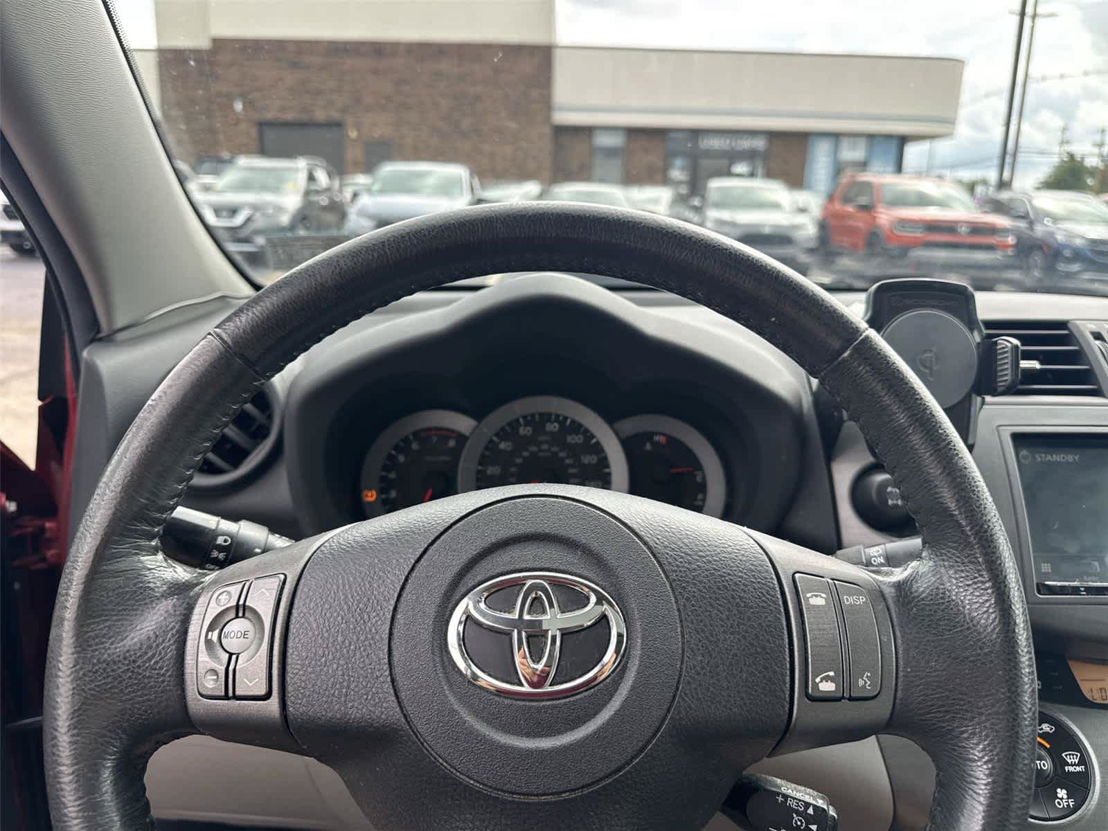 Used 2012 Toyota RAV4 Limited w/ Navigation Value Pkg AWD/4WD image 18