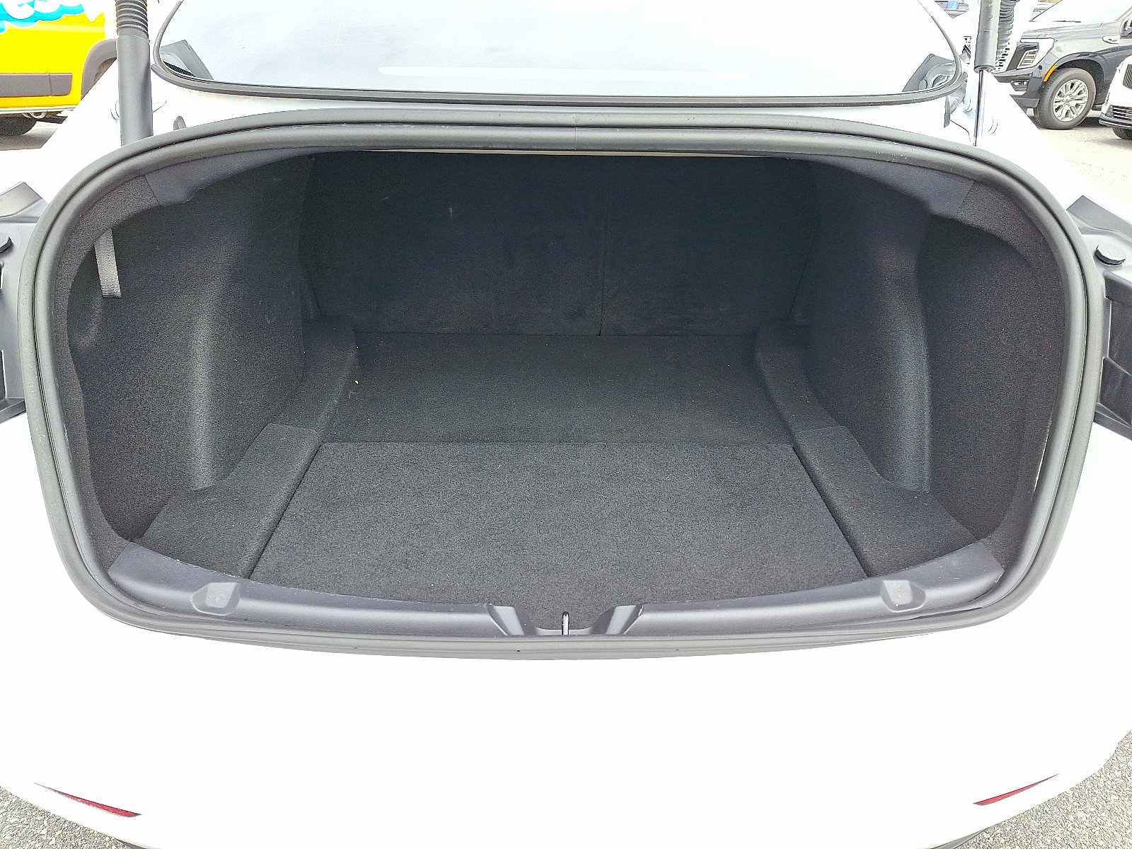 Used 2023 Tesla Model 3 Standard Range image 28