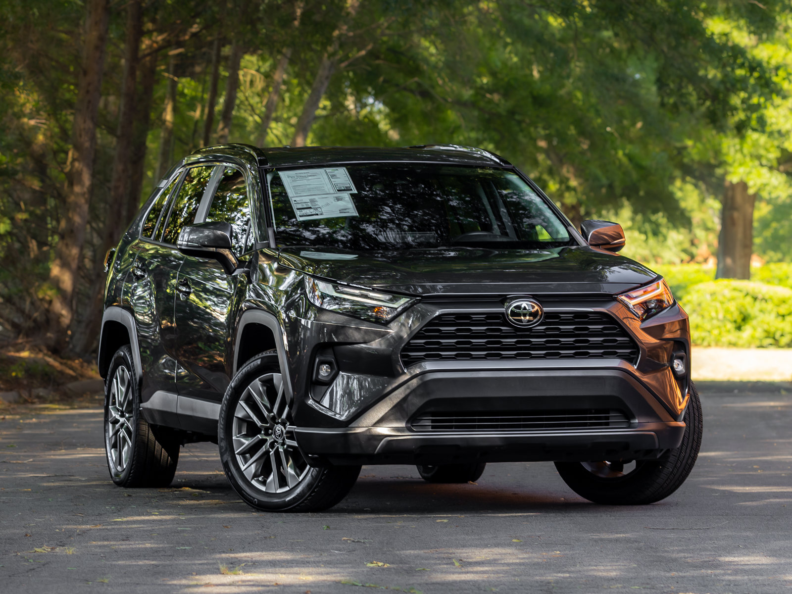 Used 2023 Toyota RAV4 XLE Premium FWD image 1